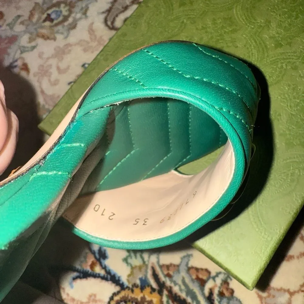 Brand new with box Gucci Double G leather sandals  gold hardware size 5